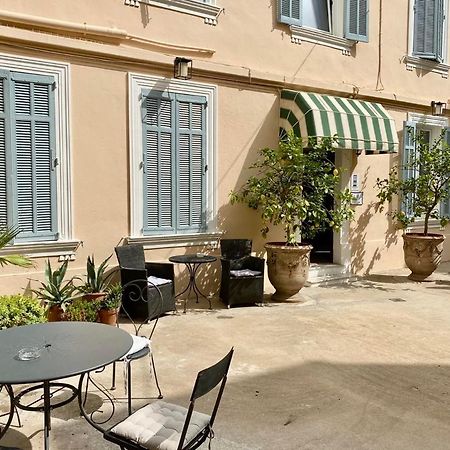 Chanteclair Cannes Bagian luar foto